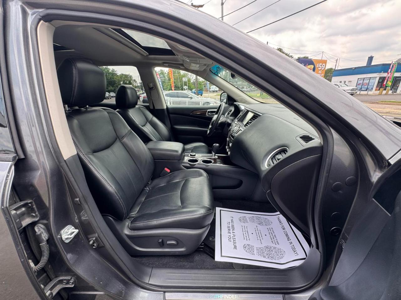 Nissan Pathfinder 4WD 4dr SL 2015