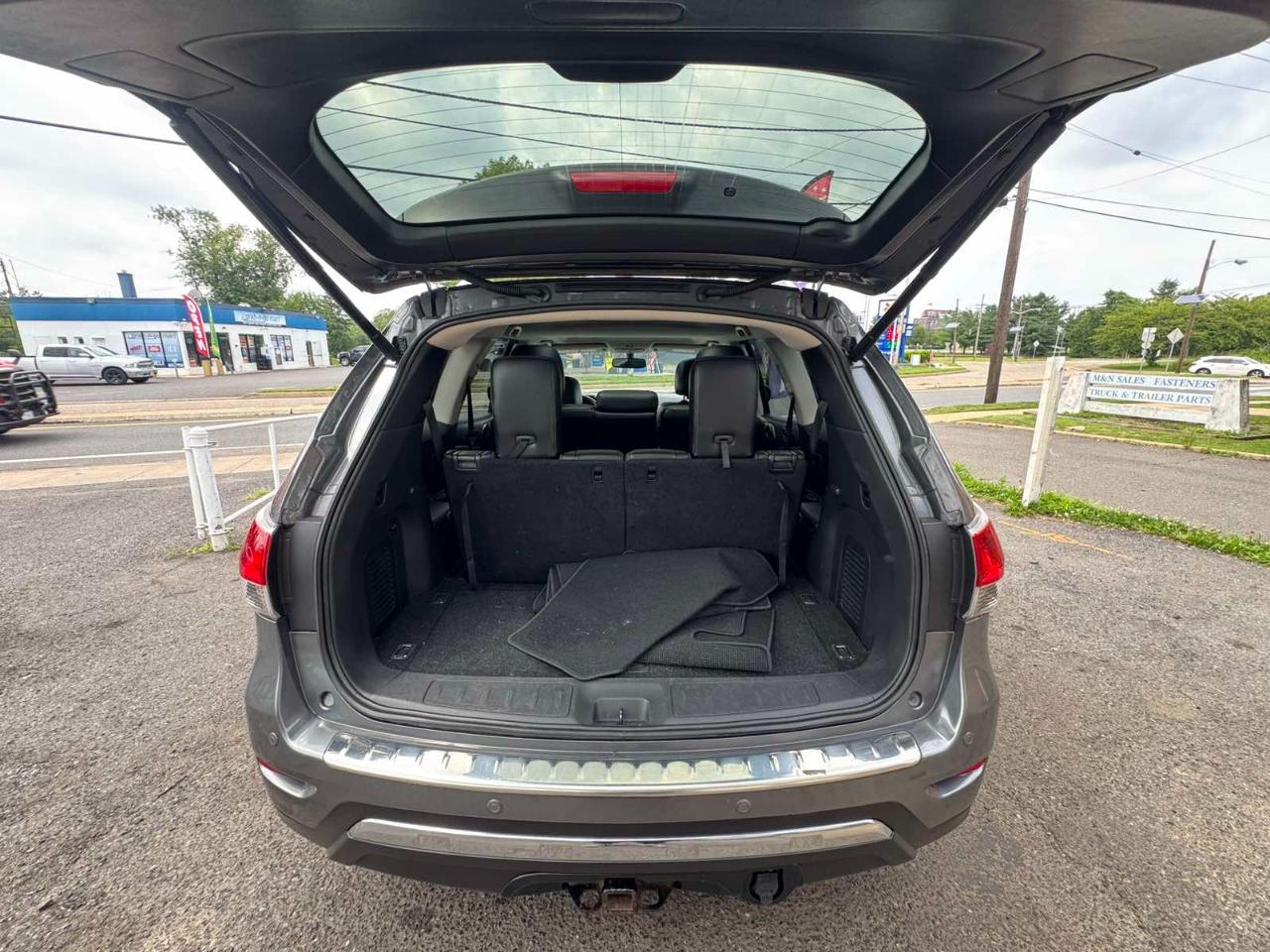Nissan Pathfinder 4WD 4dr SL 2015