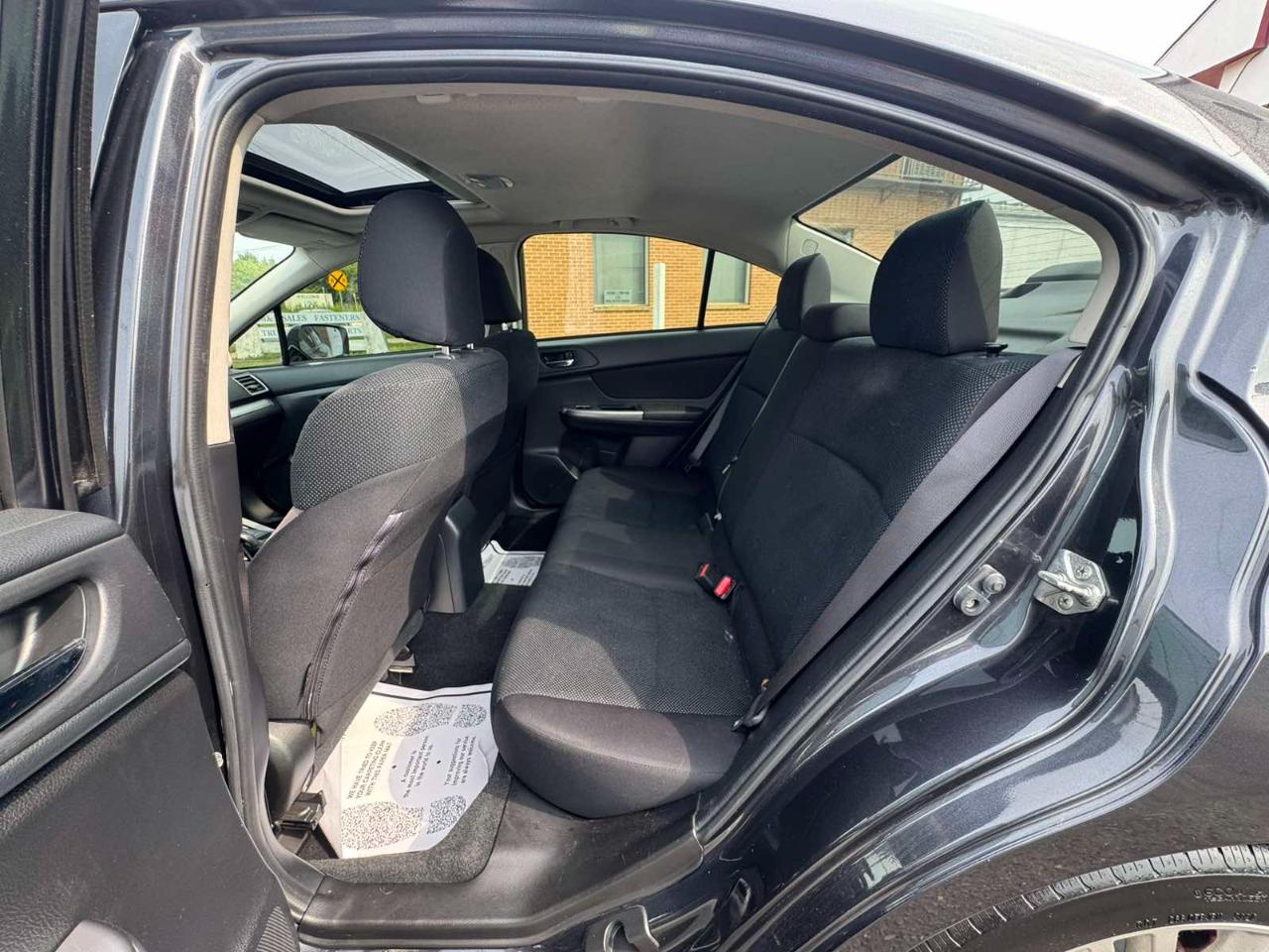 Subaru Impreza Sedan 4dr CVT 2.0i Premium 2016