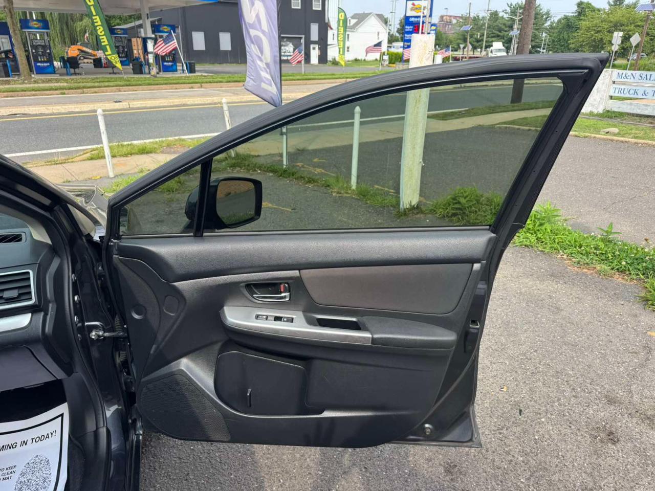 Subaru Impreza Sedan 4dr CVT 2.0i Premium 2016