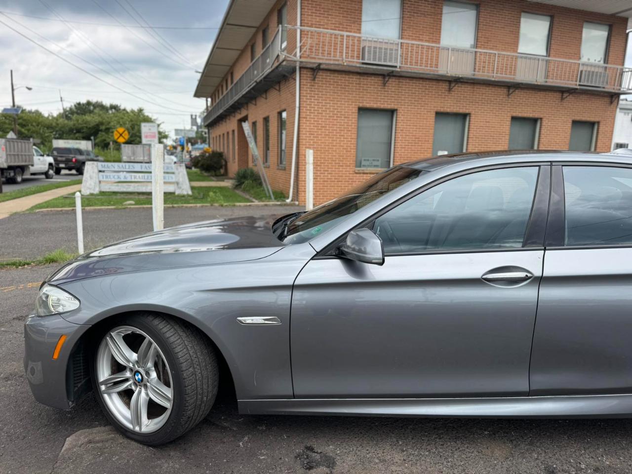 BMW 5 Series 4dr Sdn 535i RWD 2013