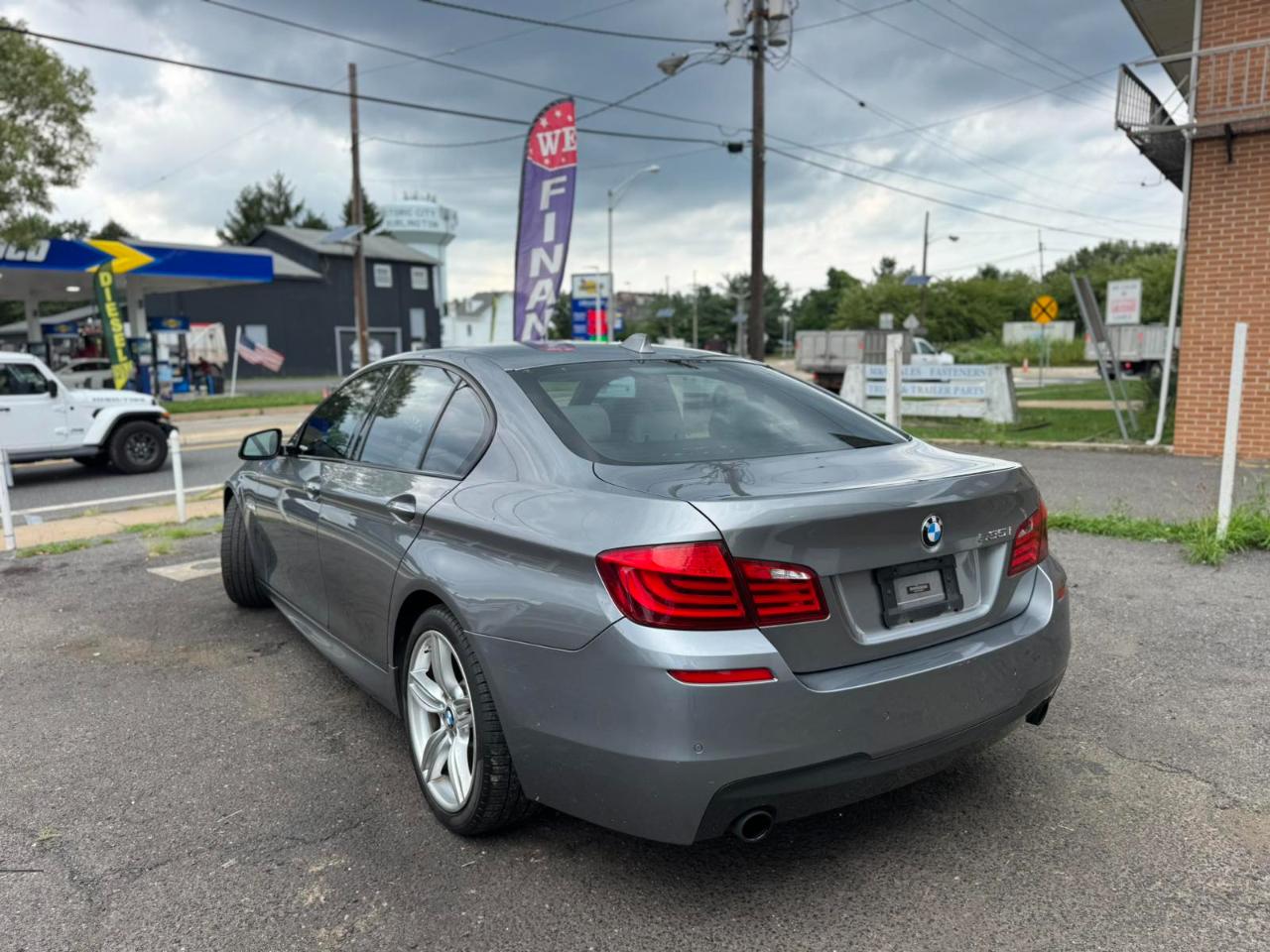 BMW 5 Series 4dr Sdn 535i RWD 2013