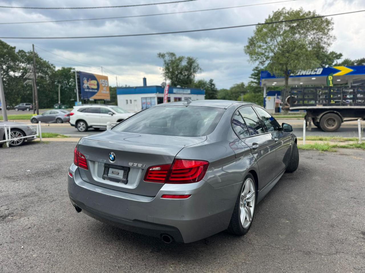 BMW 5 Series 4dr Sdn 535i RWD 2013