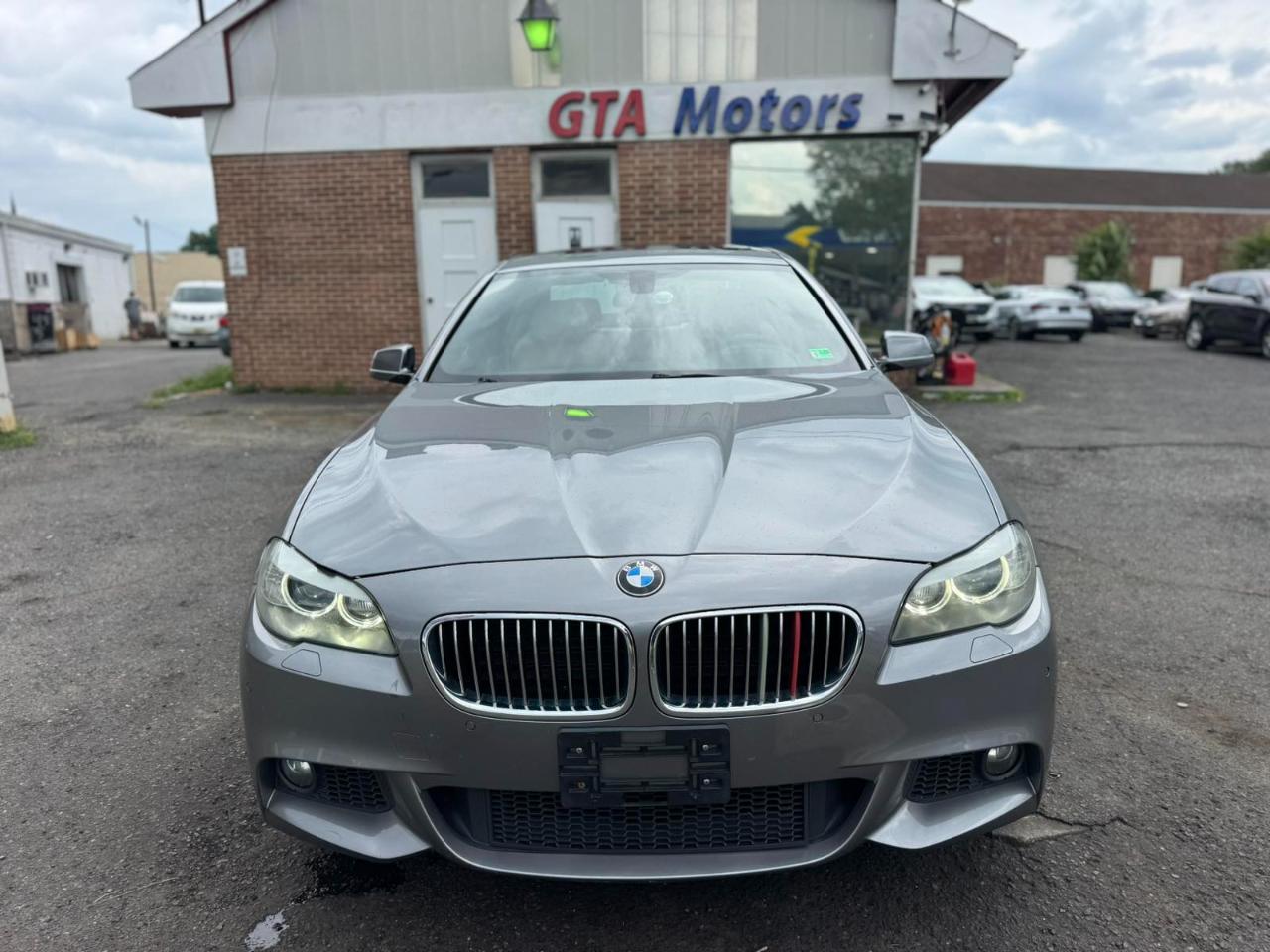 BMW 5 Series 4dr Sdn 535i RWD 2013