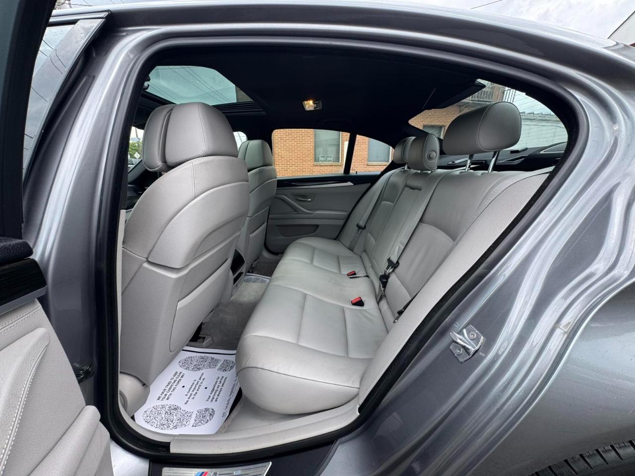 BMW 5 Series 4dr Sdn 535i RWD 2013