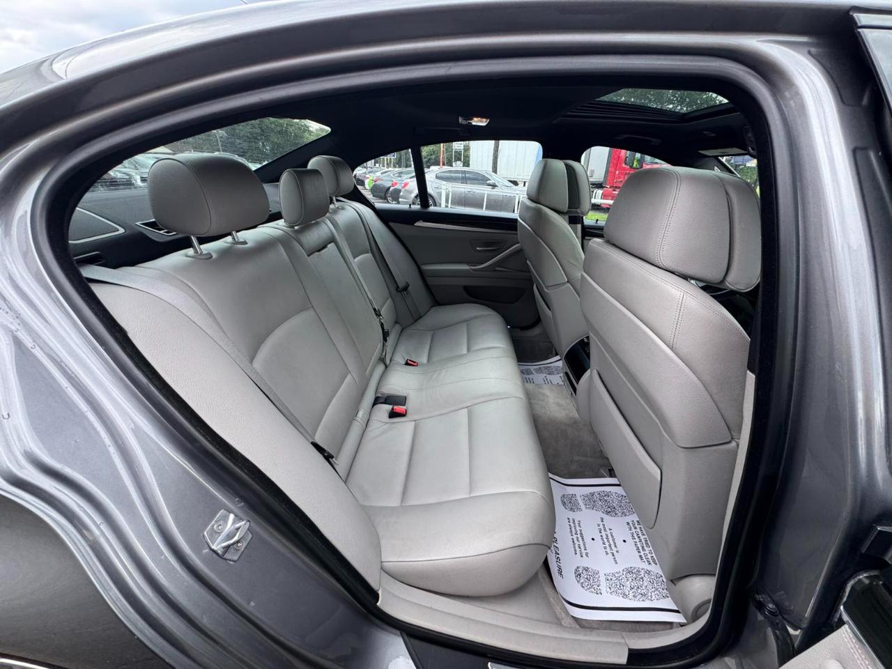 BMW 5 Series 4dr Sdn 535i RWD 2013