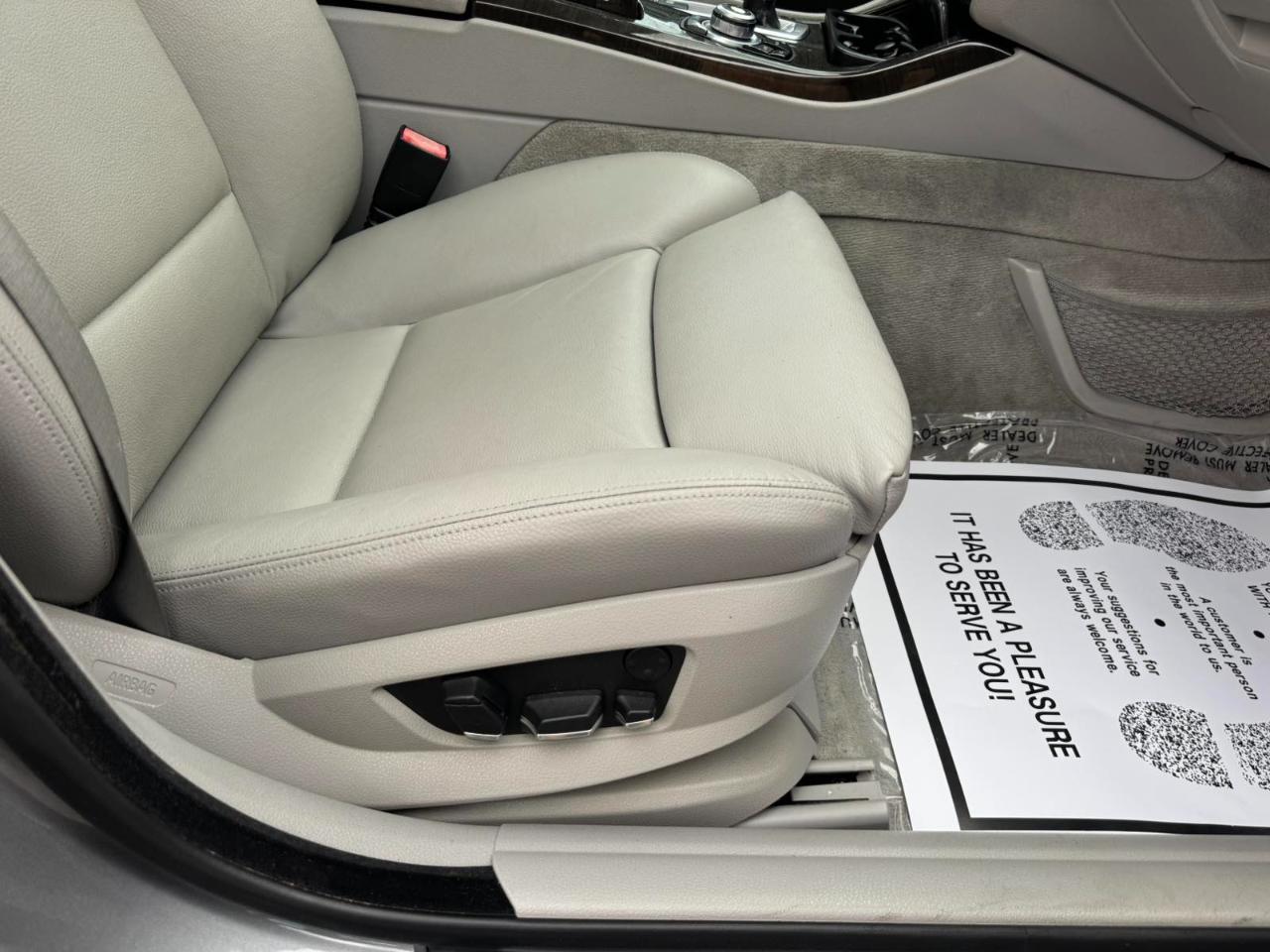 BMW 5 Series 4dr Sdn 535i RWD 2013