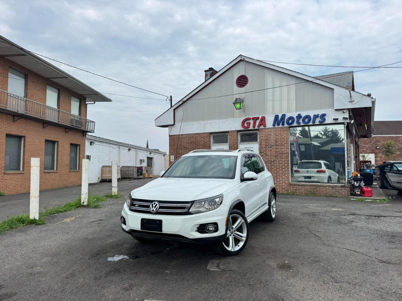 Volkswagen Tiguan 2WD 4dr Auto R-Line 2015