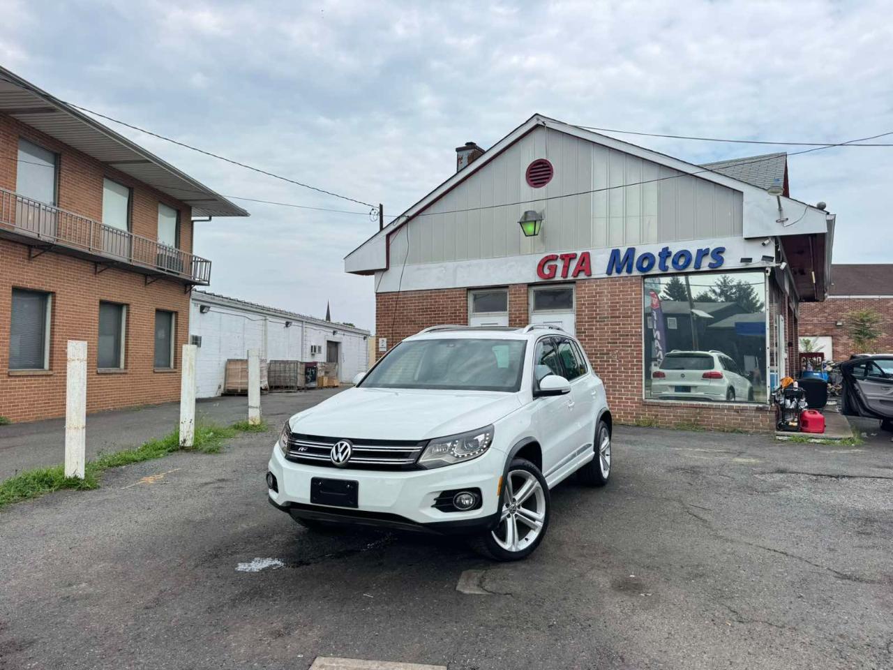 Volkswagen Tiguan 2WD 4dr Auto R-Line 2015