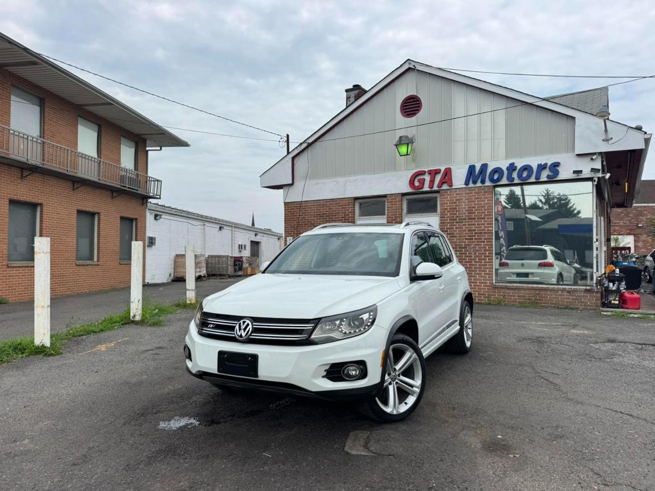 Volkswagen Tiguan 2WD 4dr Auto R-Line 2015
