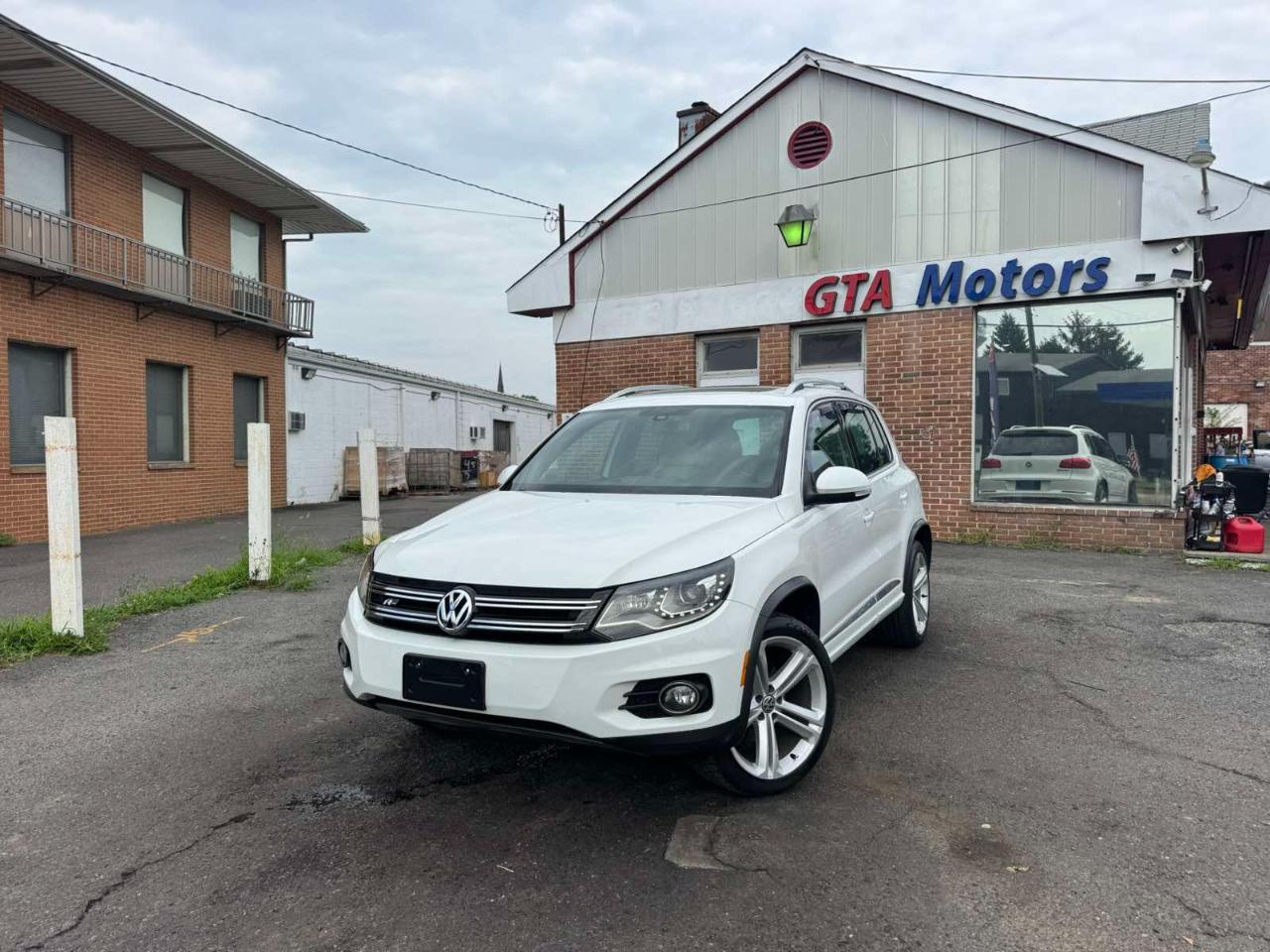 Volkswagen Tiguan 2WD 4dr Auto R-Line 2015