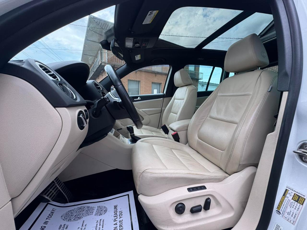 Volkswagen Tiguan 2WD 4dr Auto R-Line 2015