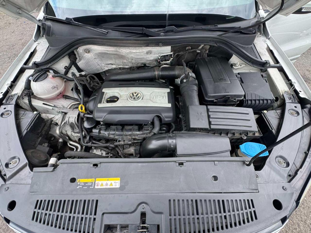 Volkswagen Tiguan 2WD 4dr Auto R-Line 2015