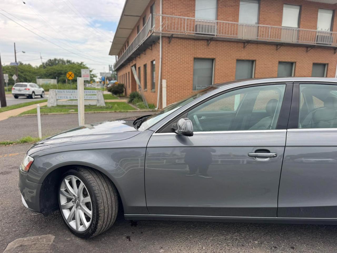Audi A4 4dr Sdn Auto quattro 2.0T Premium Plus 2013