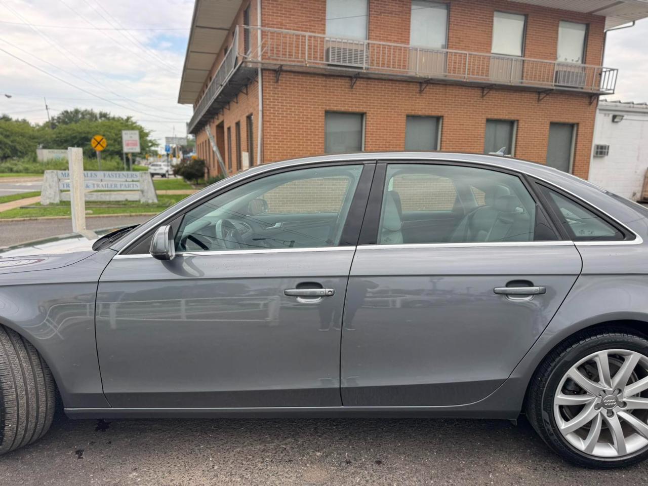 Audi A4 4dr Sdn Auto quattro 2.0T Premium Plus 2013
