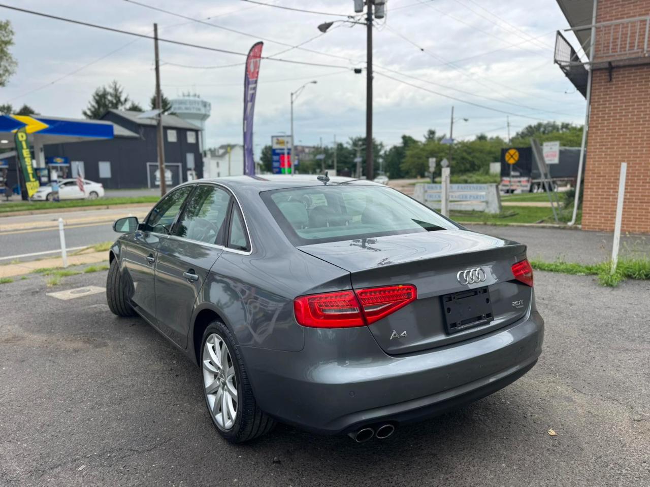 Audi A4 4dr Sdn Auto quattro 2.0T Premium Plus 2013