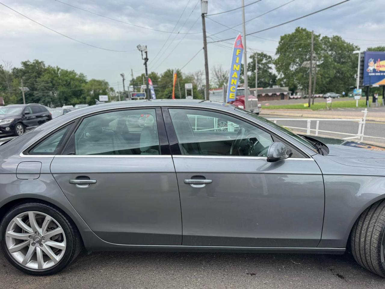 Audi A4 4dr Sdn Auto quattro 2.0T Premium Plus 2013