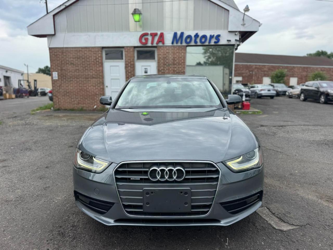 Audi A4 4dr Sdn Auto quattro 2.0T Premium Plus 2013