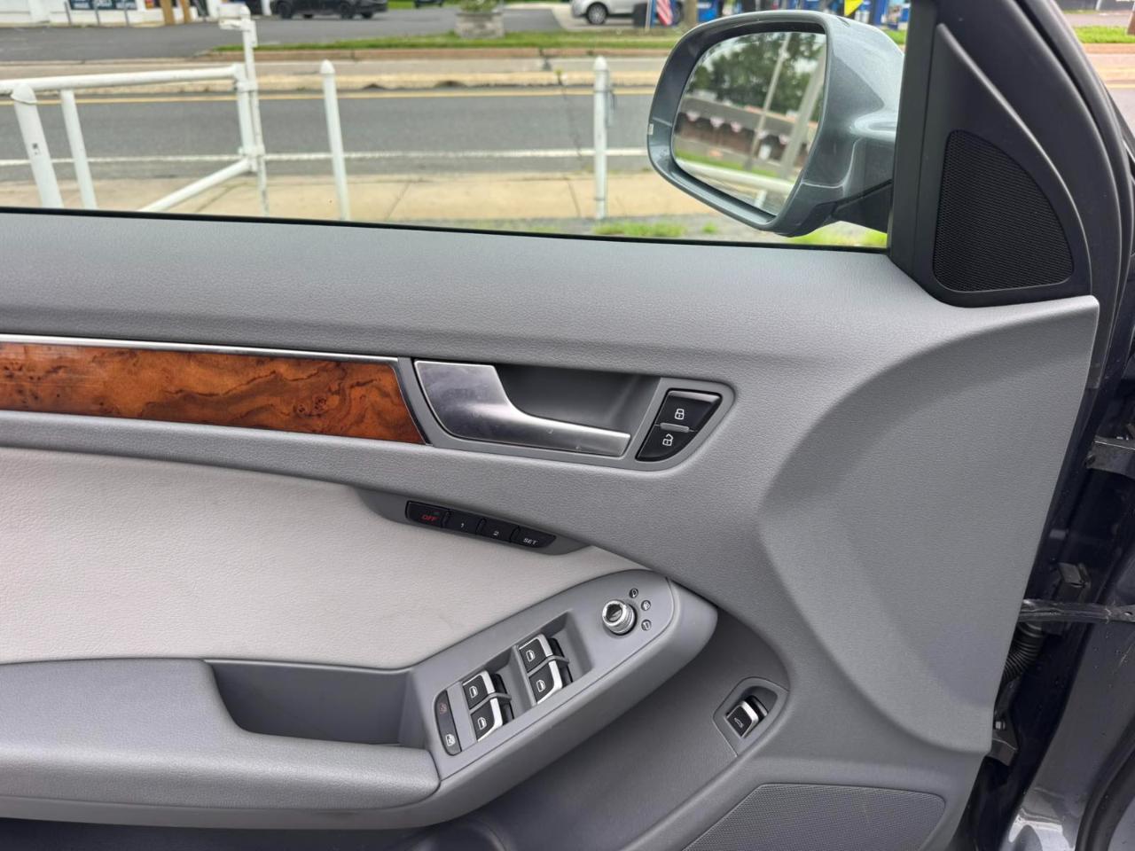 Audi A4 4dr Sdn Auto quattro 2.0T Premium Plus 2013