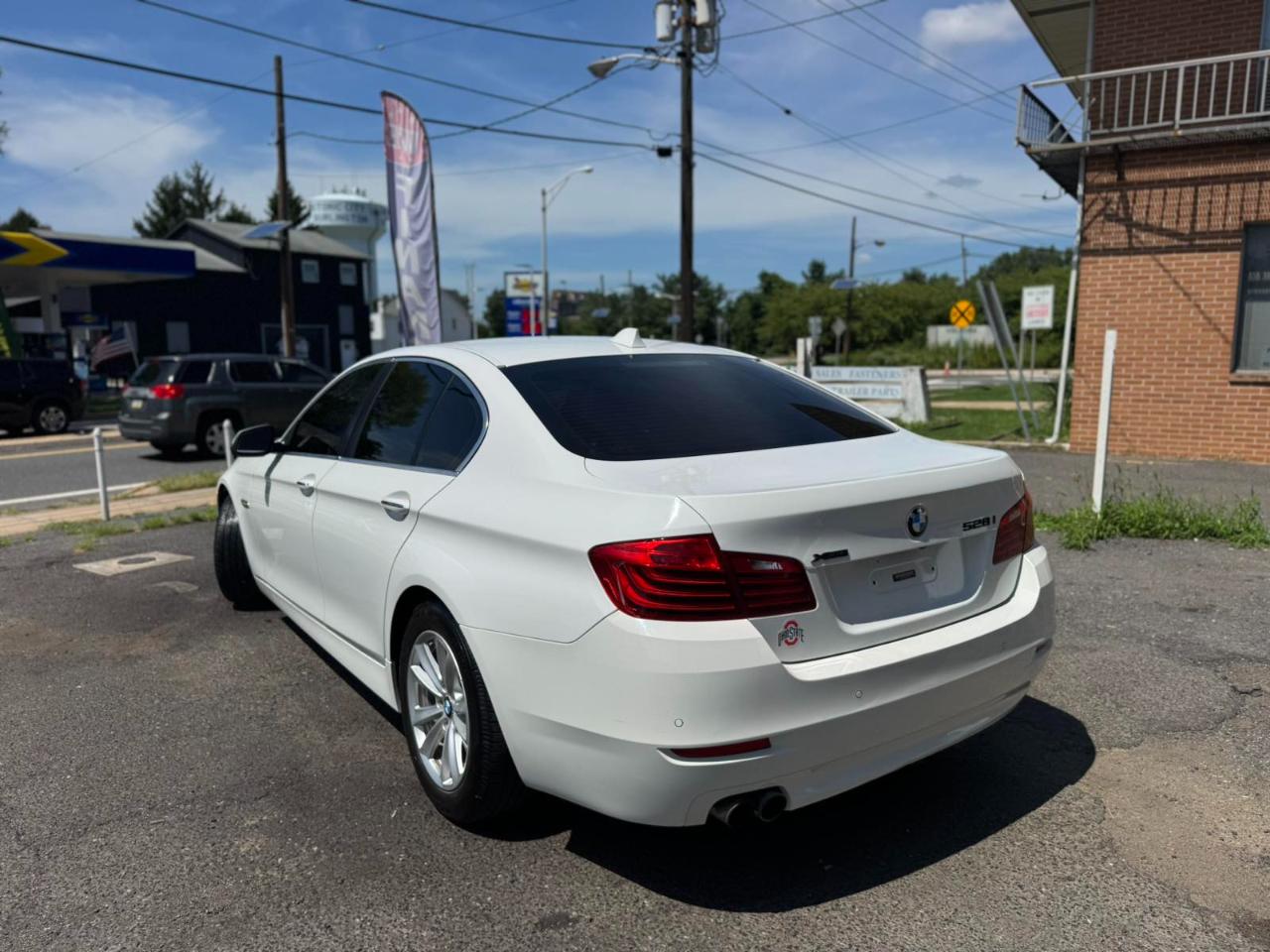 BMW 5 Series 4dr Sdn 528i xDrive AWD 2014