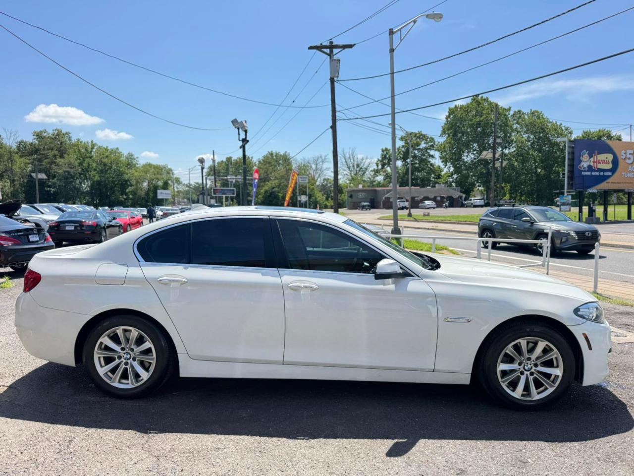 BMW 5 Series 4dr Sdn 528i xDrive AWD 2014