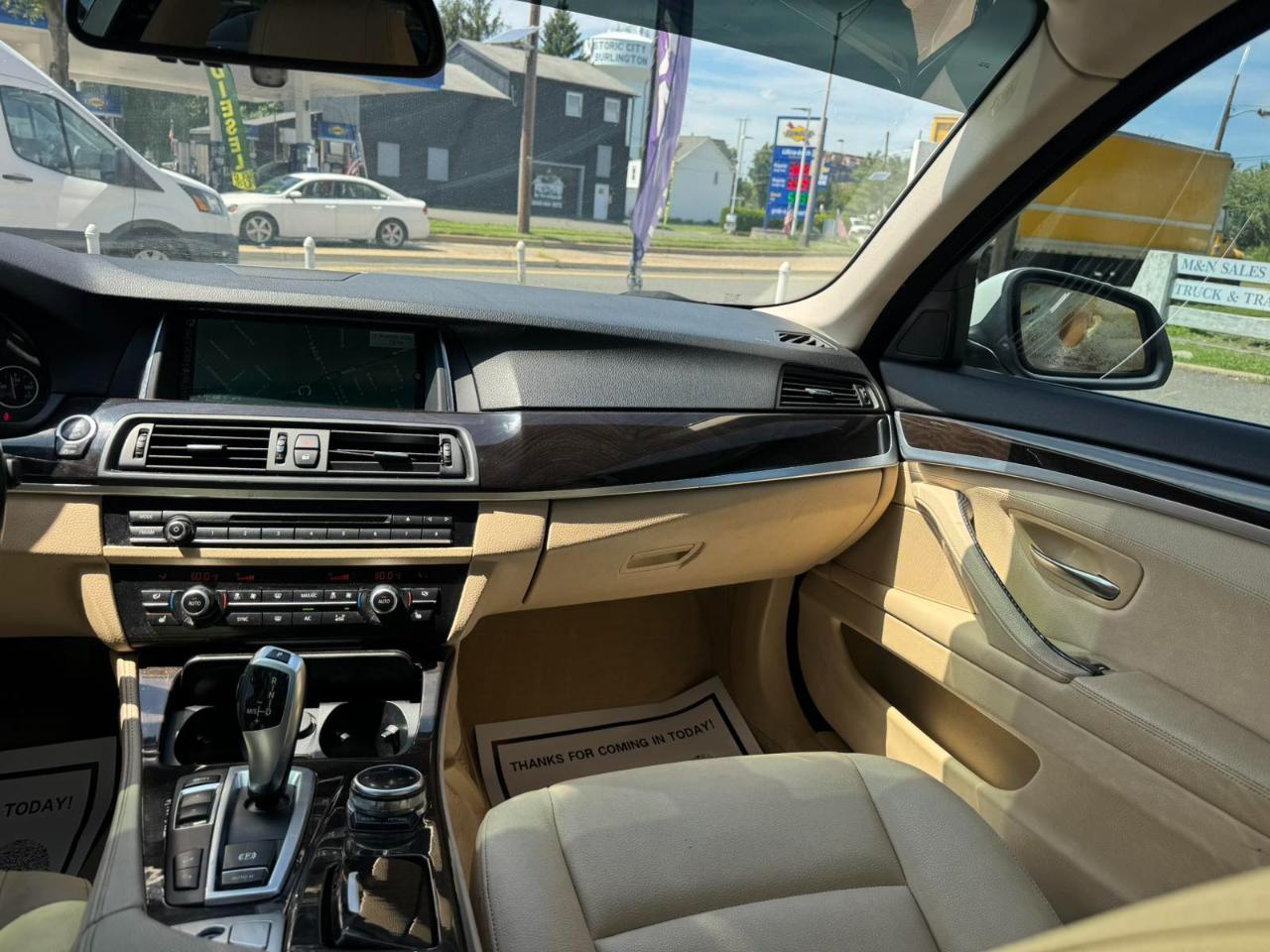 BMW 5 Series 4dr Sdn 528i xDrive AWD 2014