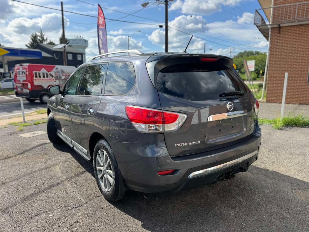 Nissan Pathfinder 4WD 4dr SL 2014