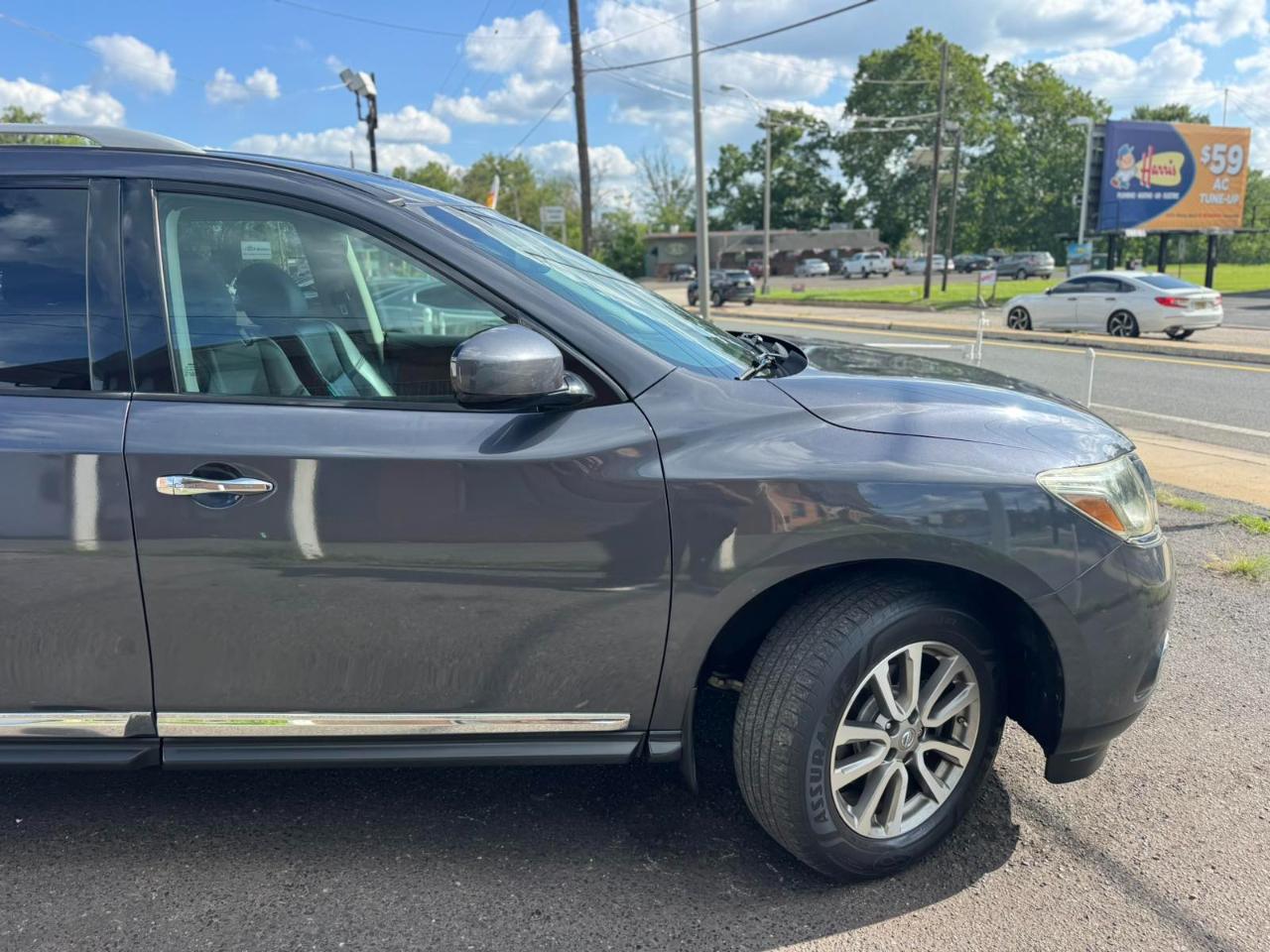 Nissan Pathfinder 4WD 4dr SL 2014