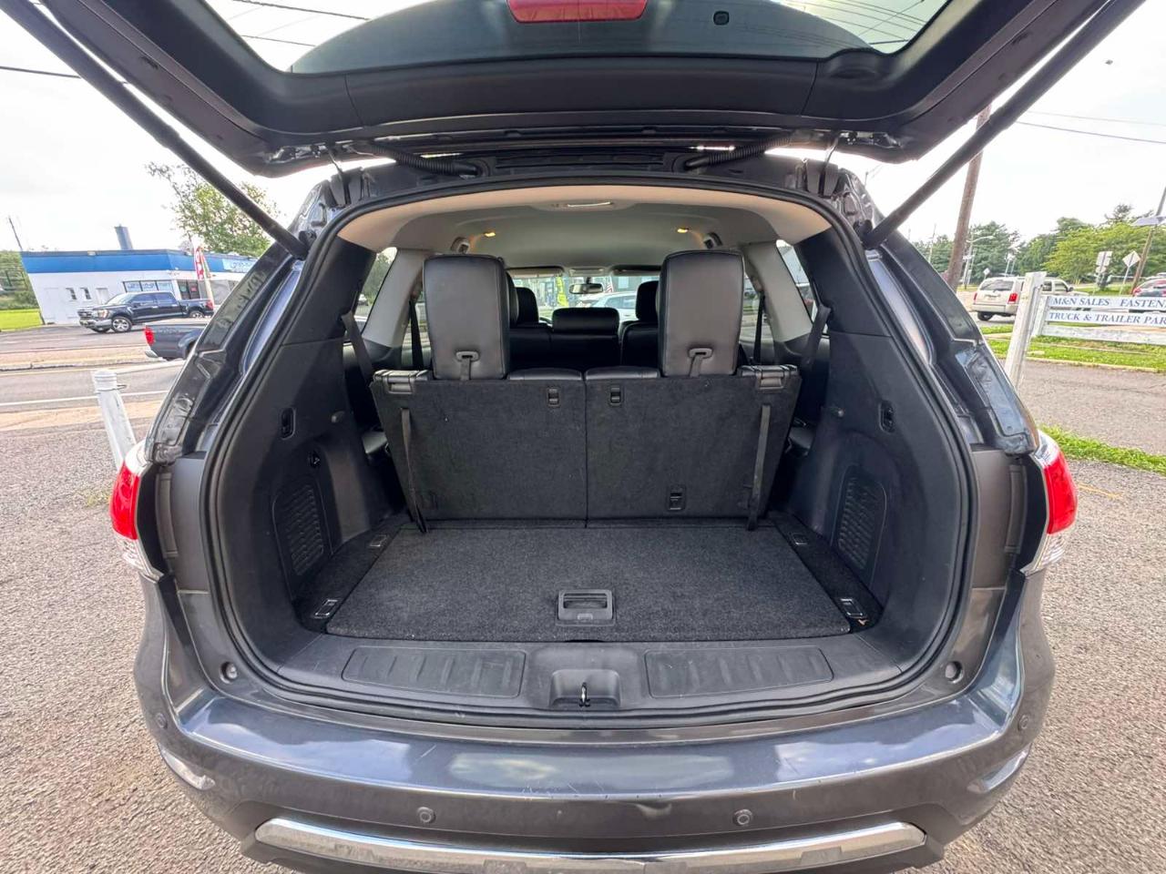 Nissan Pathfinder 4WD 4dr SL 2014