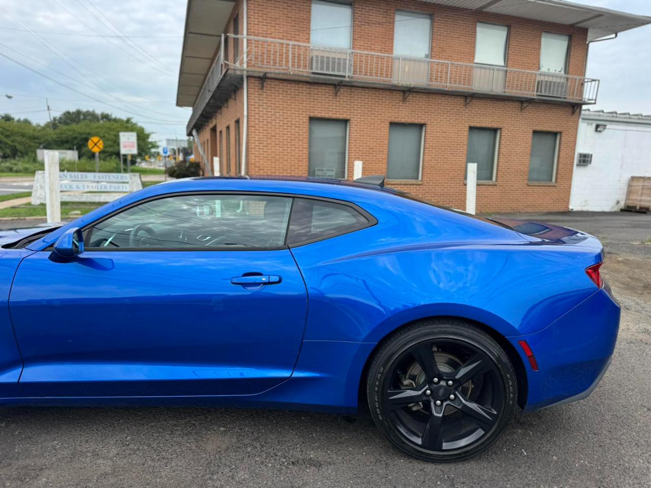 Chevrolet Camaro 2dr Cpe 1LT 2018