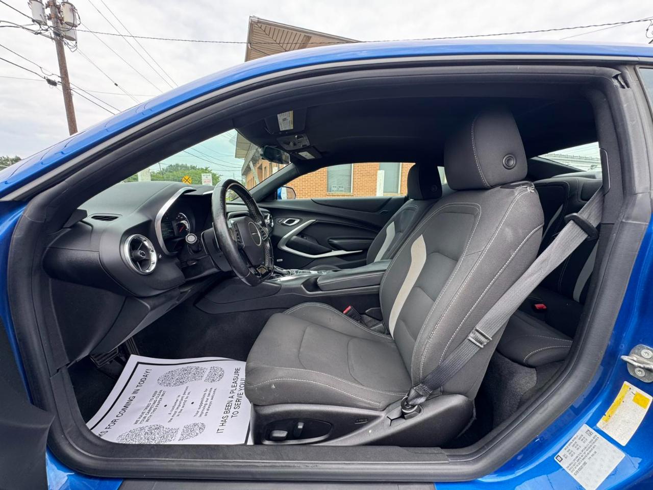 Chevrolet Camaro 2dr Cpe 1LT 2018