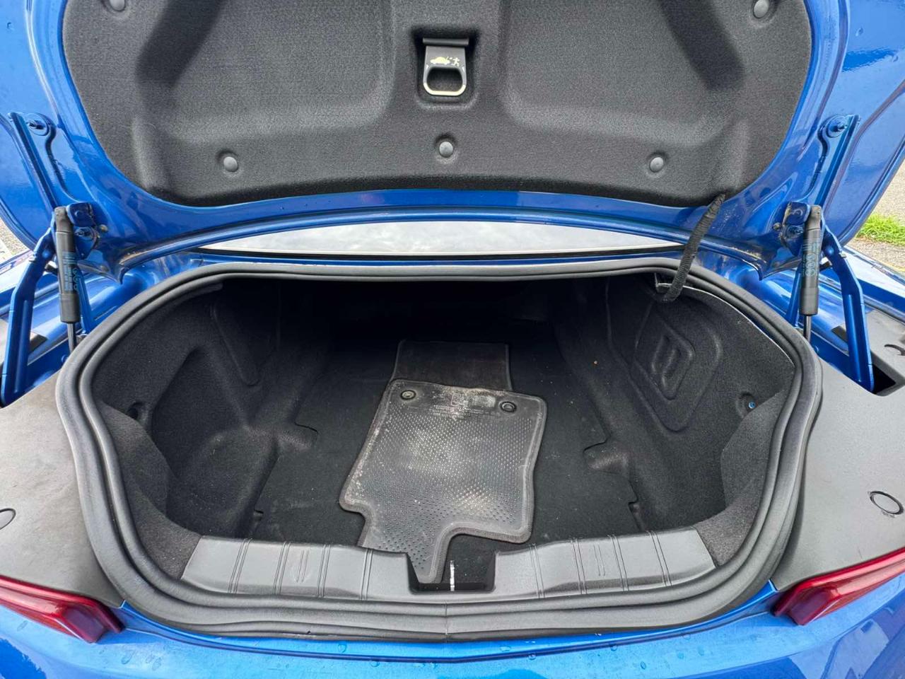 Chevrolet Camaro 2dr Cpe 1LT 2018