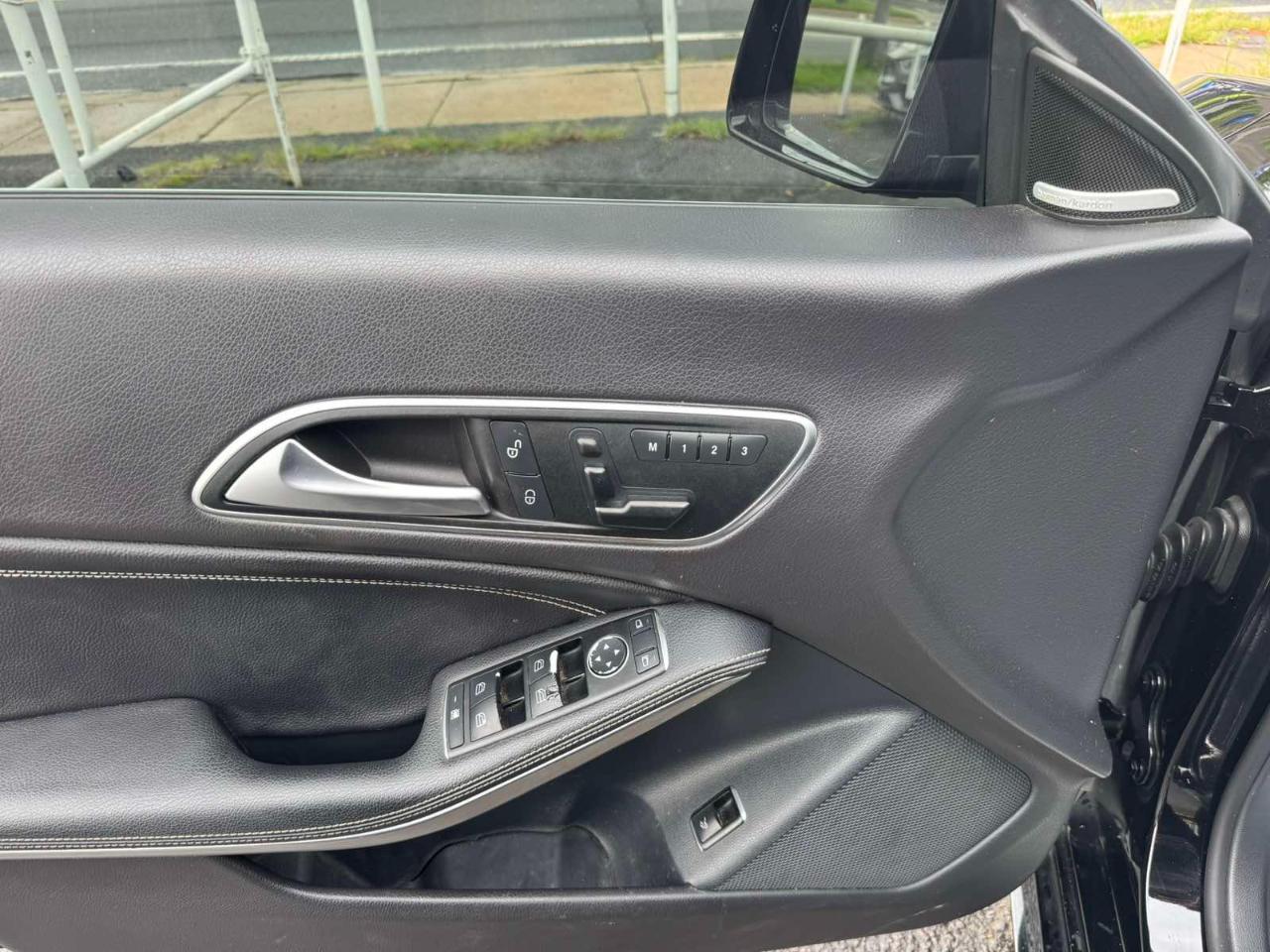 Mercedes-Benz CLA 4dr Sdn CLA 250 4MATIC 2016