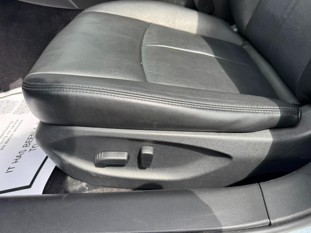 Infiniti Q50 4dr Sdn Premium AWD 2014