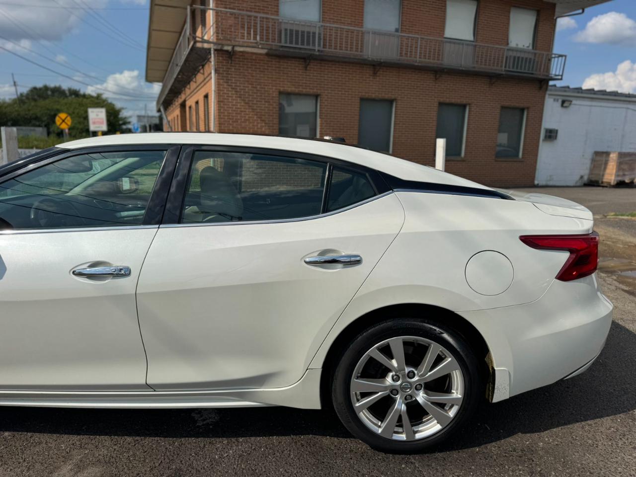Nissan Maxima 4dr Sdn 3.5 SL 2016
