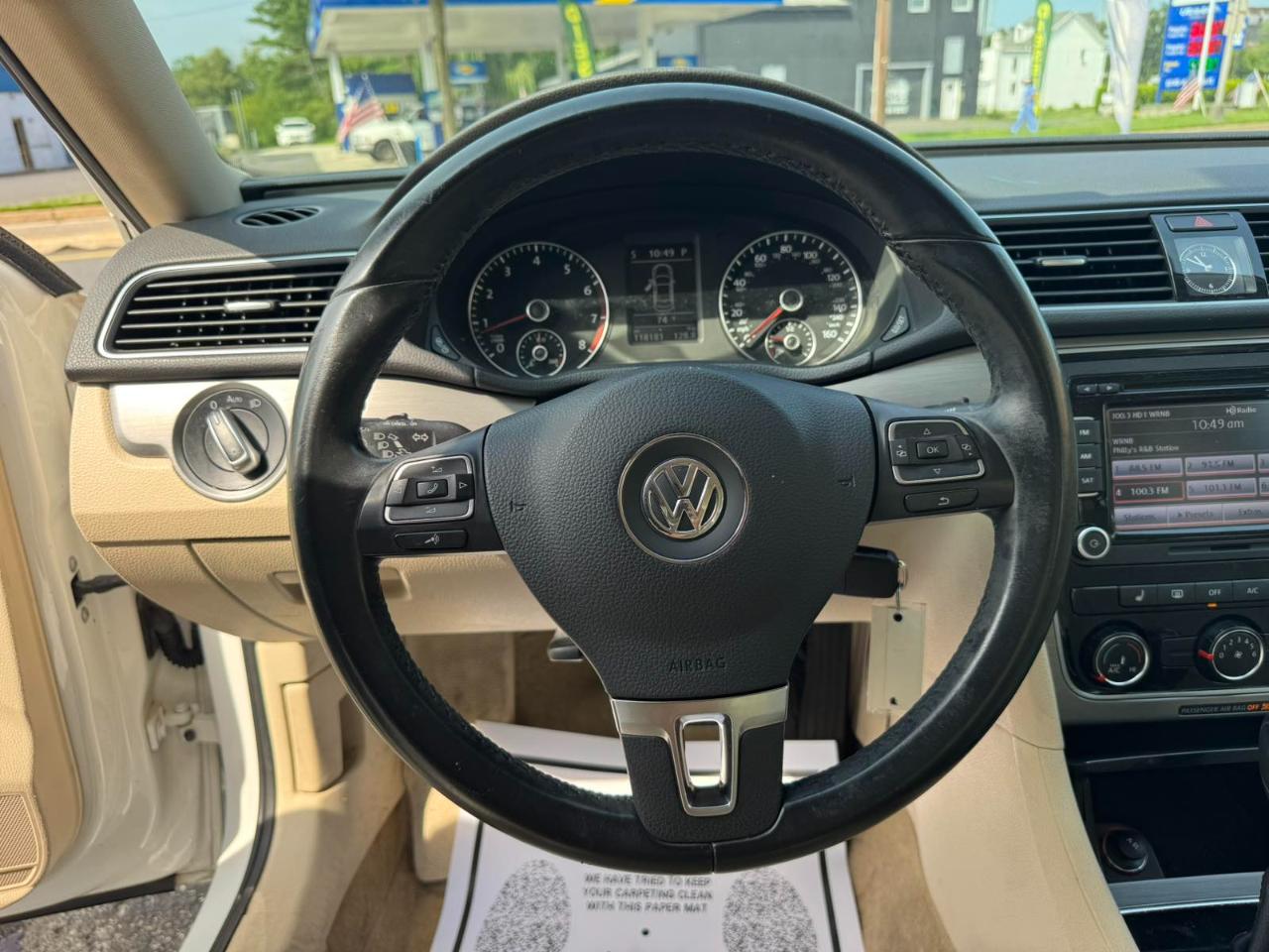 Volkswagen Passat 4dr Sdn 1.8T Auto SE w/Sunroof & Nav PZEV 2014
