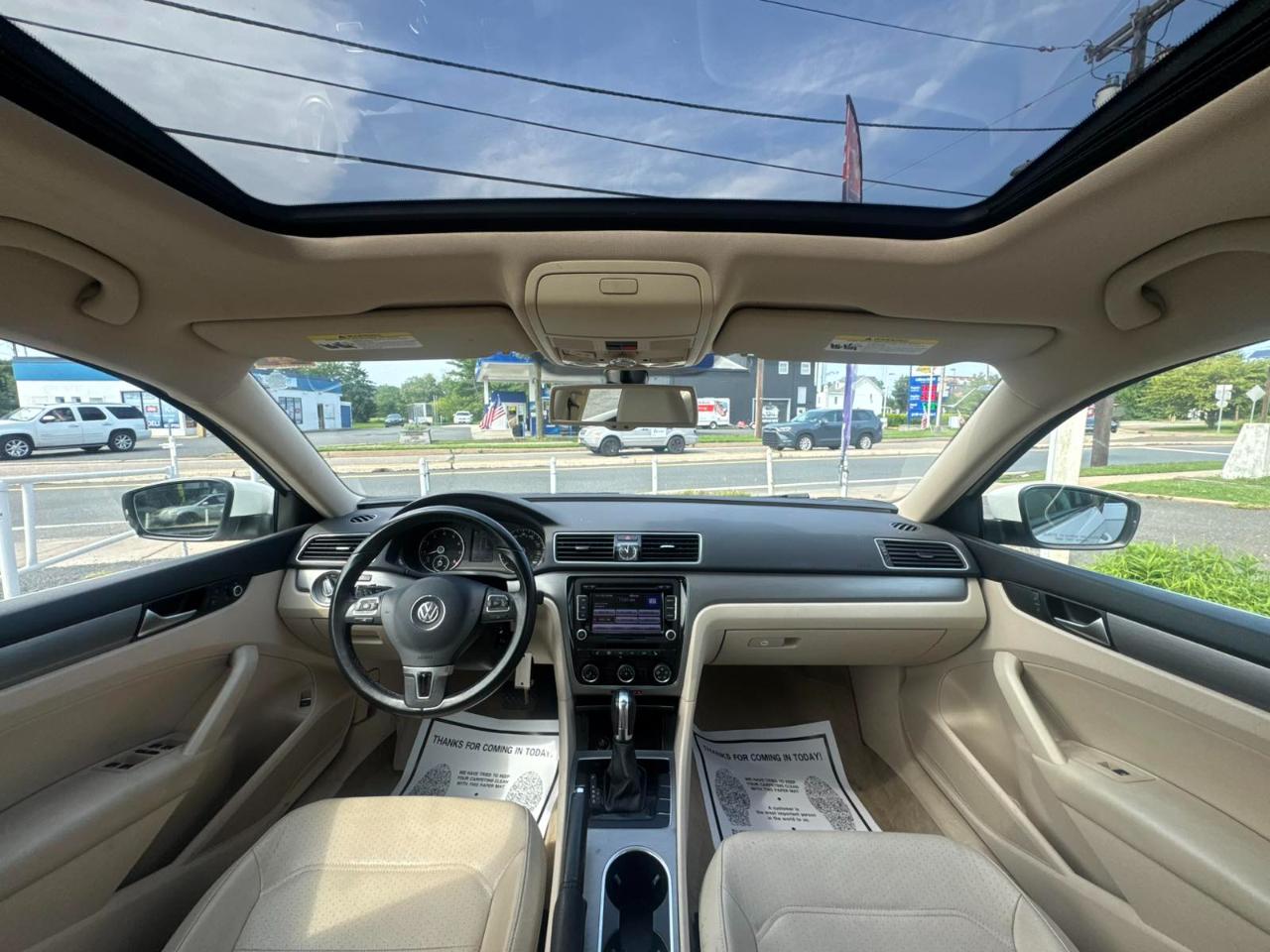 Volkswagen Passat 4dr Sdn 1.8T Auto SE w/Sunroof & Nav PZEV 2014