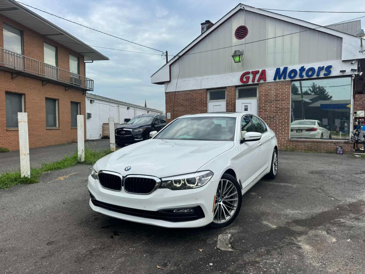 BMW 5 Series 530i xDrive Sedan 2017