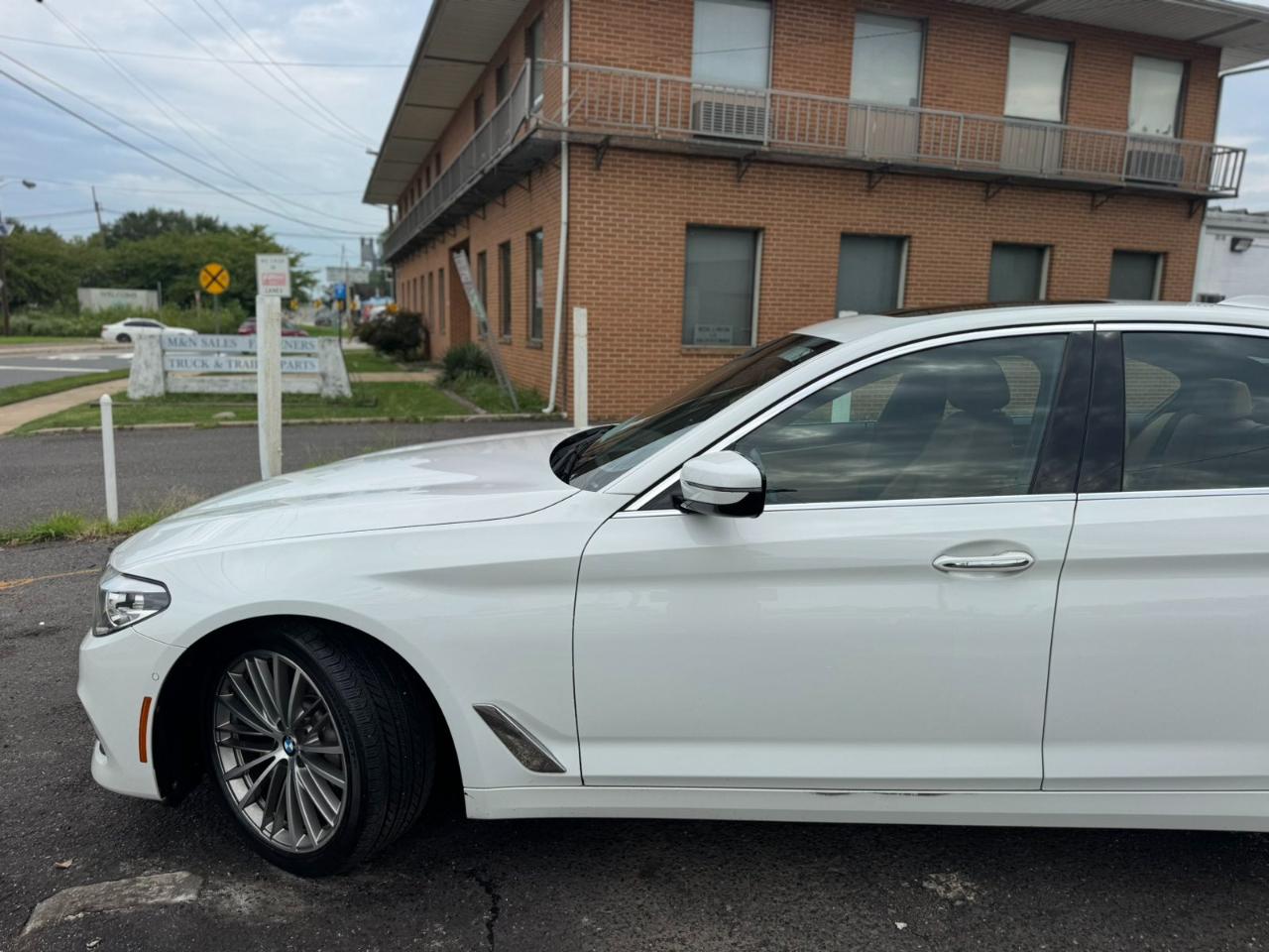 BMW 5 Series 530i xDrive Sedan 2017