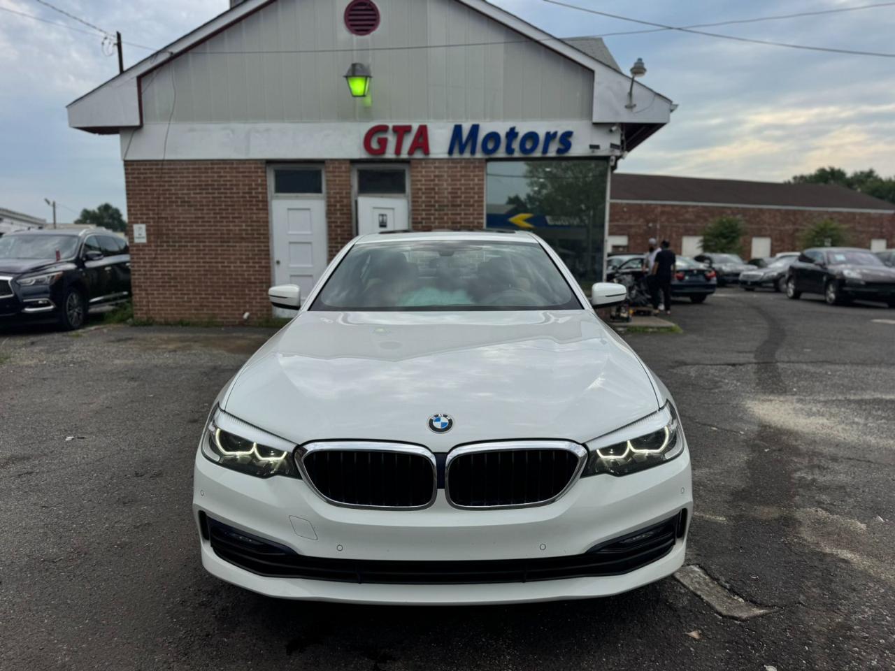 BMW 5 Series 530i xDrive Sedan 2017