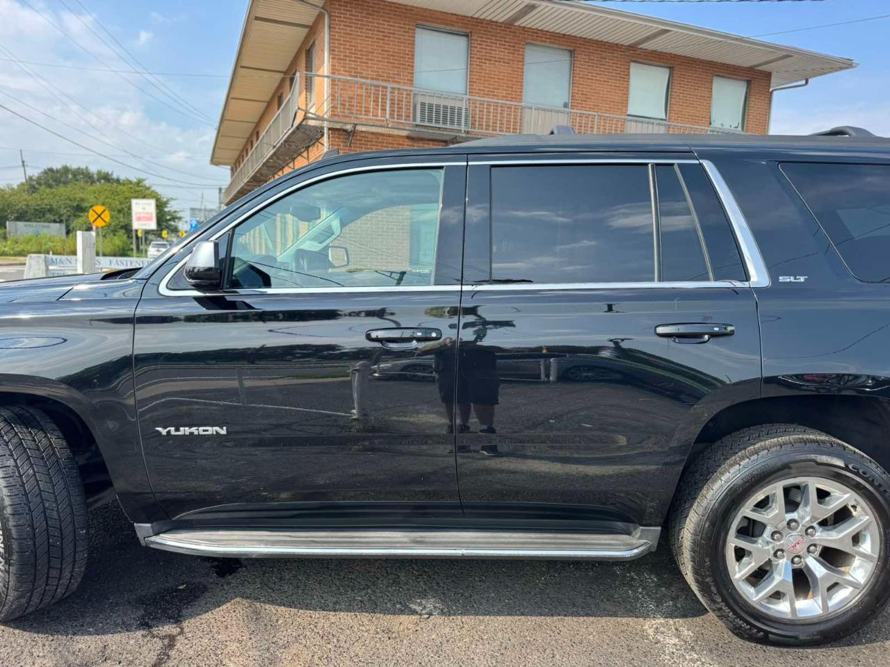 GMC Yukon 4WD 4dr SLT 2015