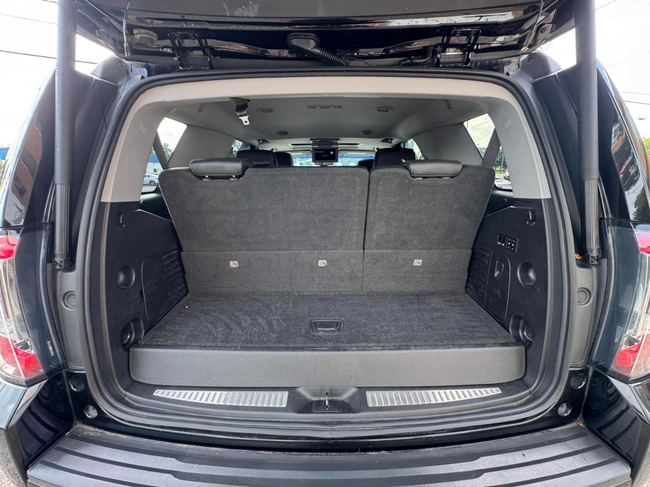 GMC Yukon 4WD 4dr SLT 2015