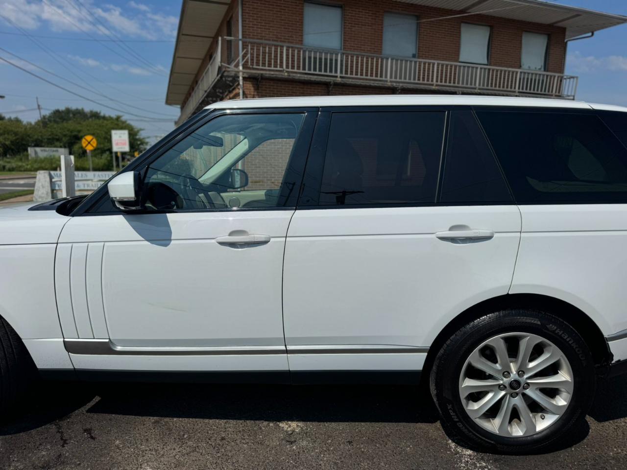 Land Rover Range Rover 4WD 4dr HSE 2013