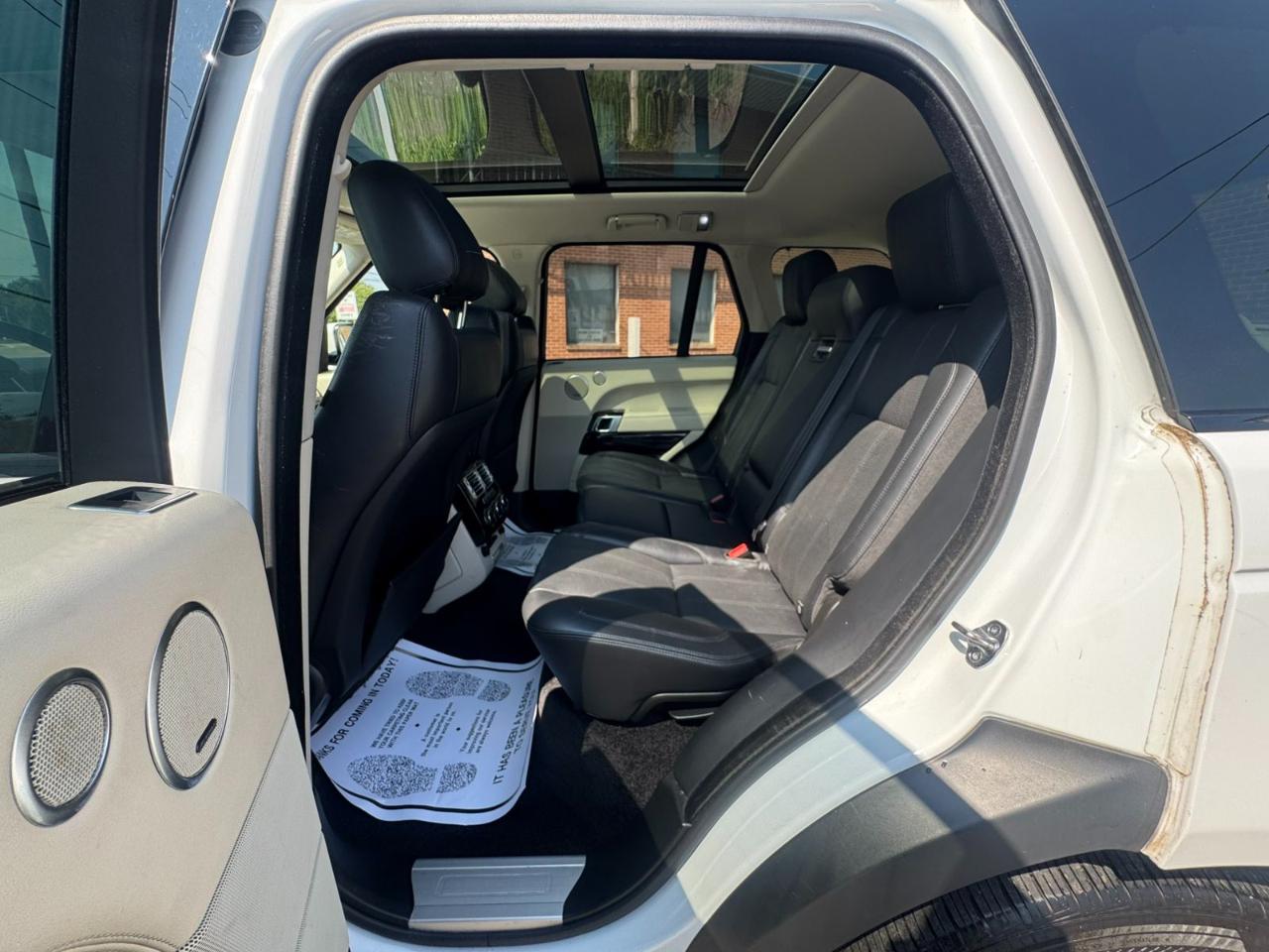 Land Rover Range Rover 4WD 4dr HSE 2013