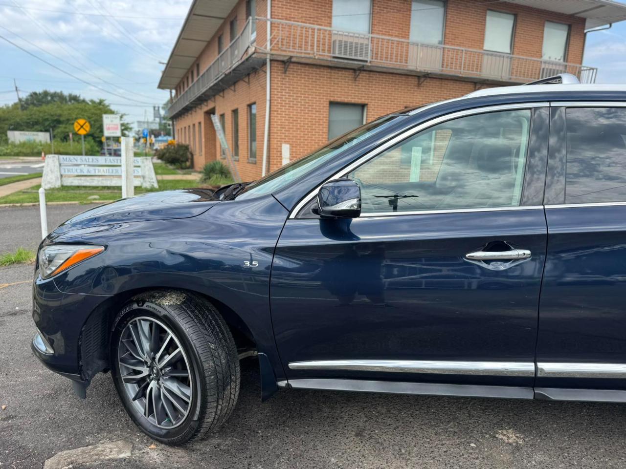 Infiniti QX60 2019.5 LUXE AWD 2019