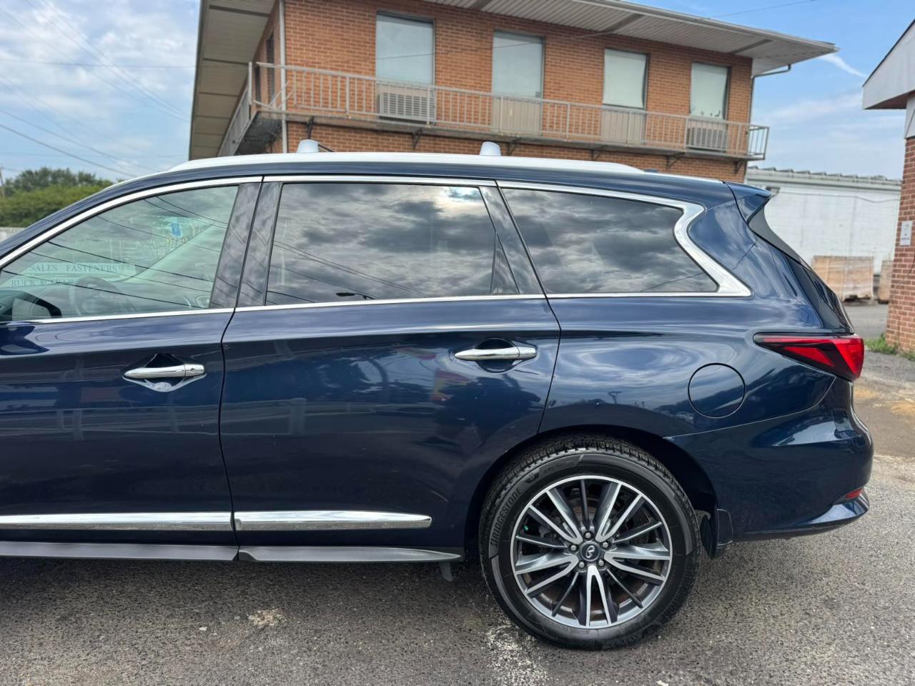 Infiniti QX60 2019.5 LUXE AWD 2019