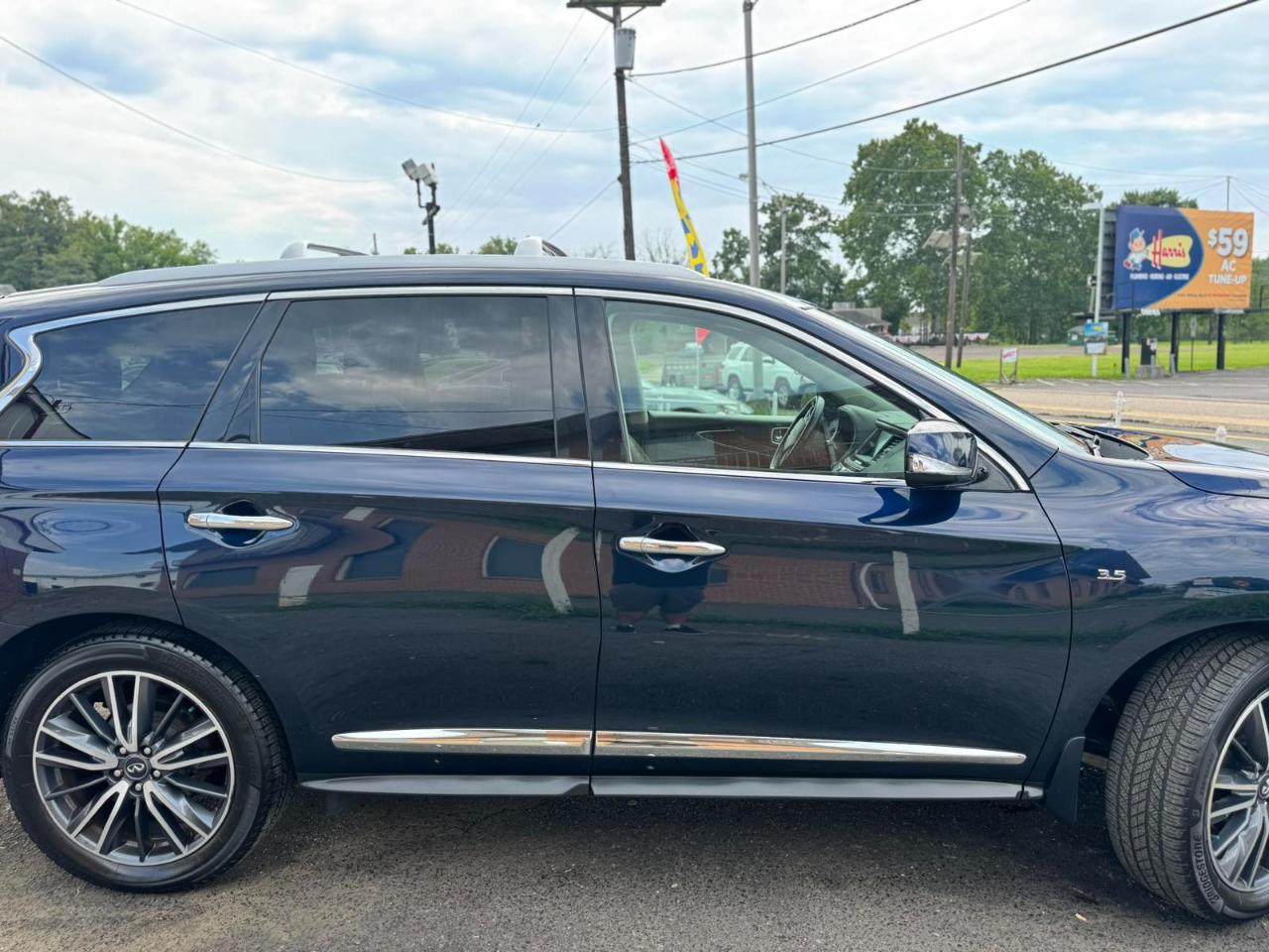 Infiniti QX60 2019.5 LUXE AWD 2019