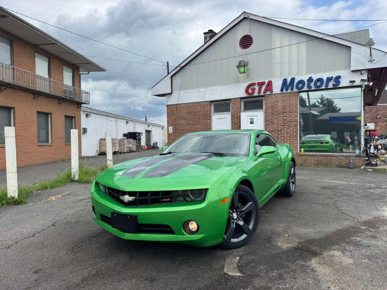 Chevrolet Camaro 2dr Cpe 1LT 2011