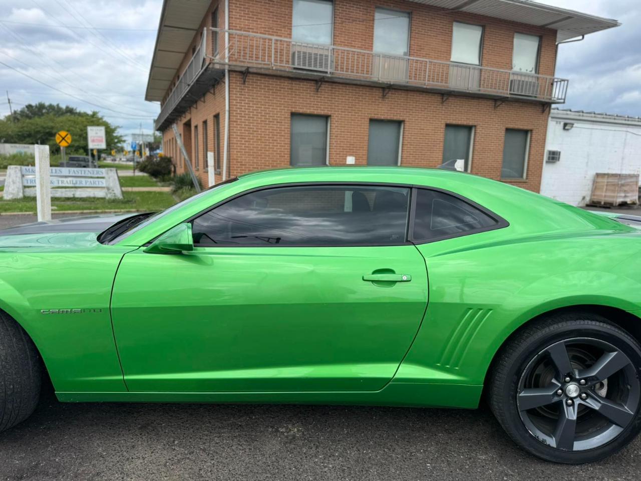 Chevrolet Camaro 2dr Cpe 1LT 2011