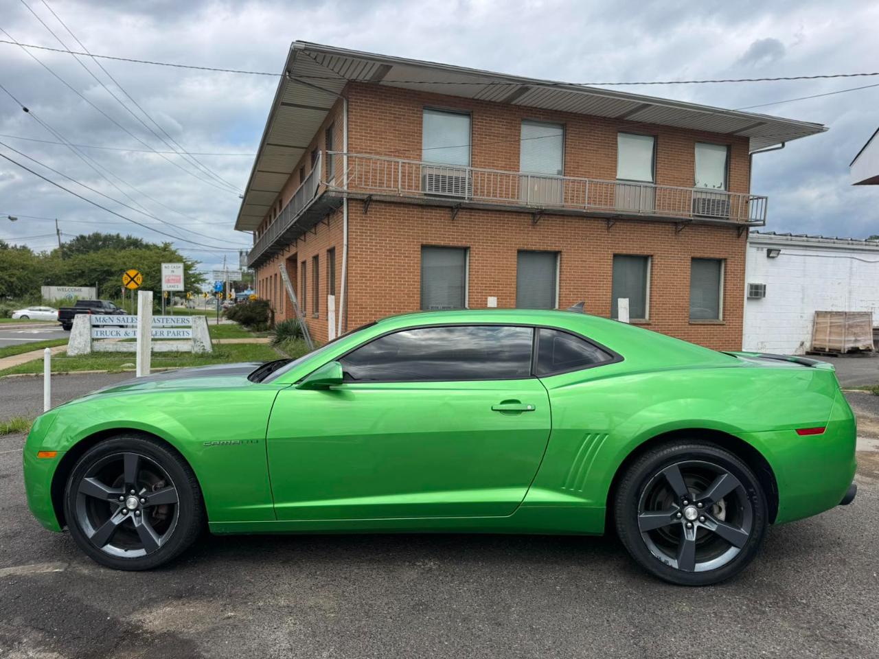 Chevrolet Camaro 2dr Cpe 1LT 2011